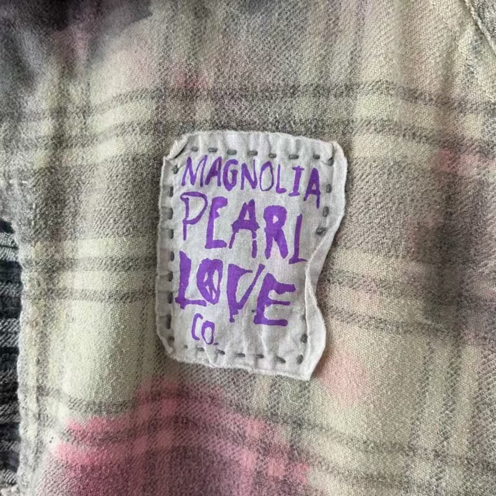 Magnolia Pearl Plaid Patchwork Cape - image 9